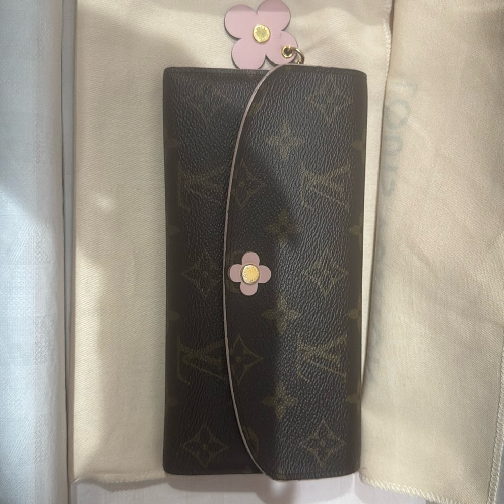 Authentic Louis Vuitton wallet